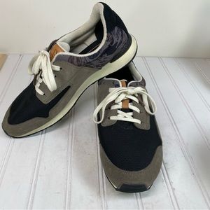 Clarks Floura Mix black & Gray sneakers